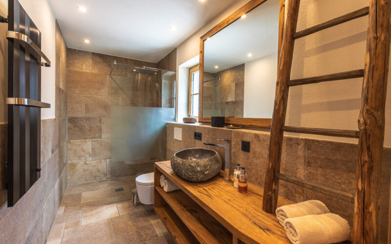 Duschbad von Schlafzimmer 1